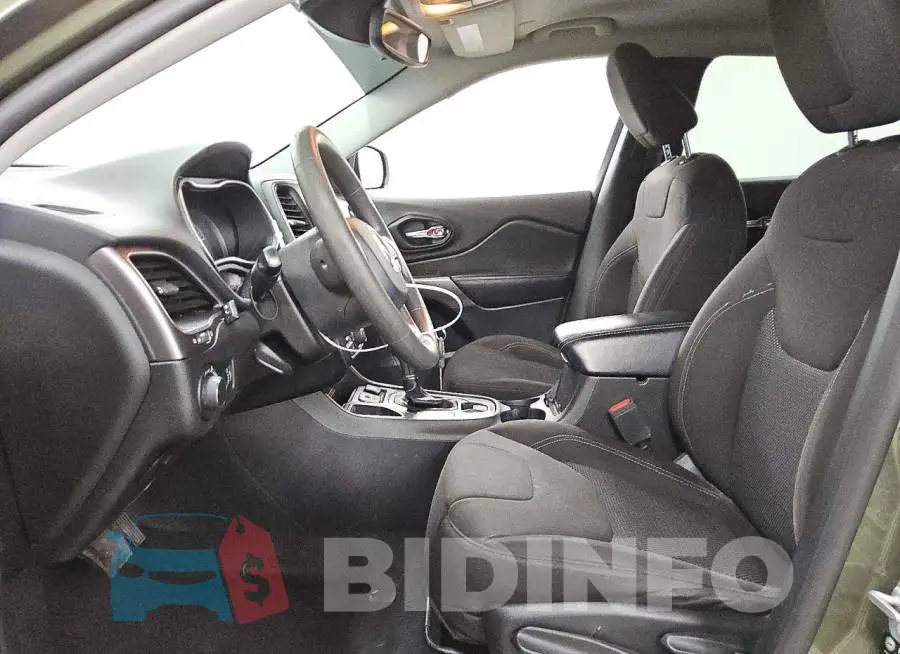 1C4PJLCB8MD214792 Photo# 7