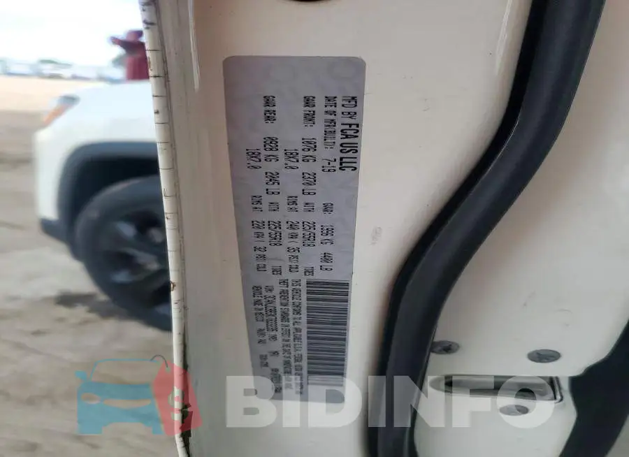 3C4NJCBB3KT833235 Photo# 13