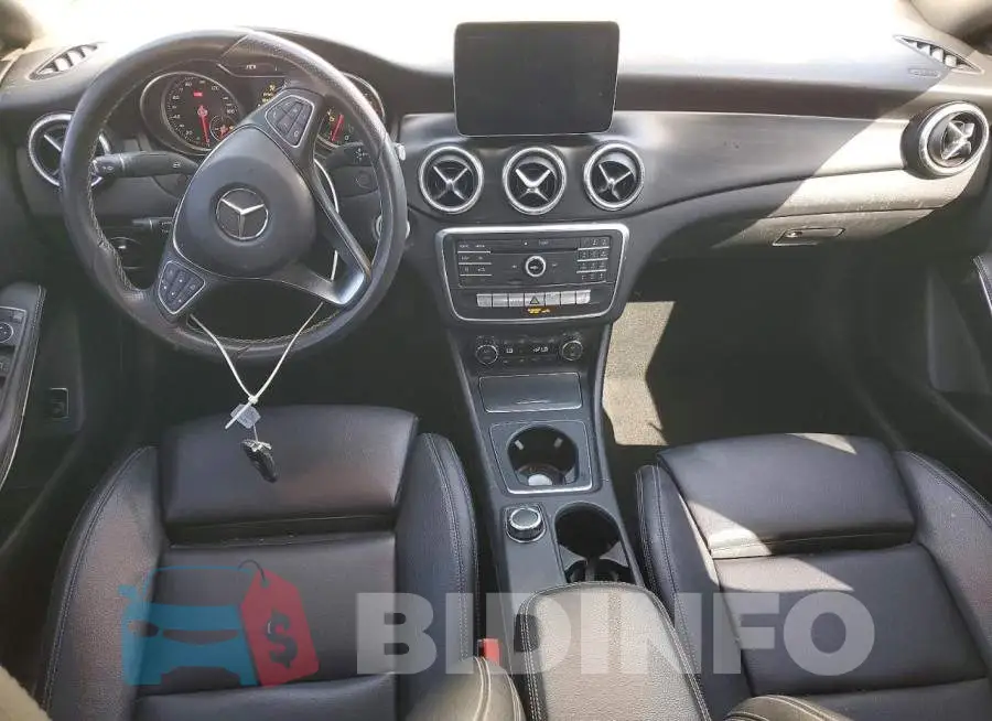 WDDSJ4EB0JN524024 Photo# 8