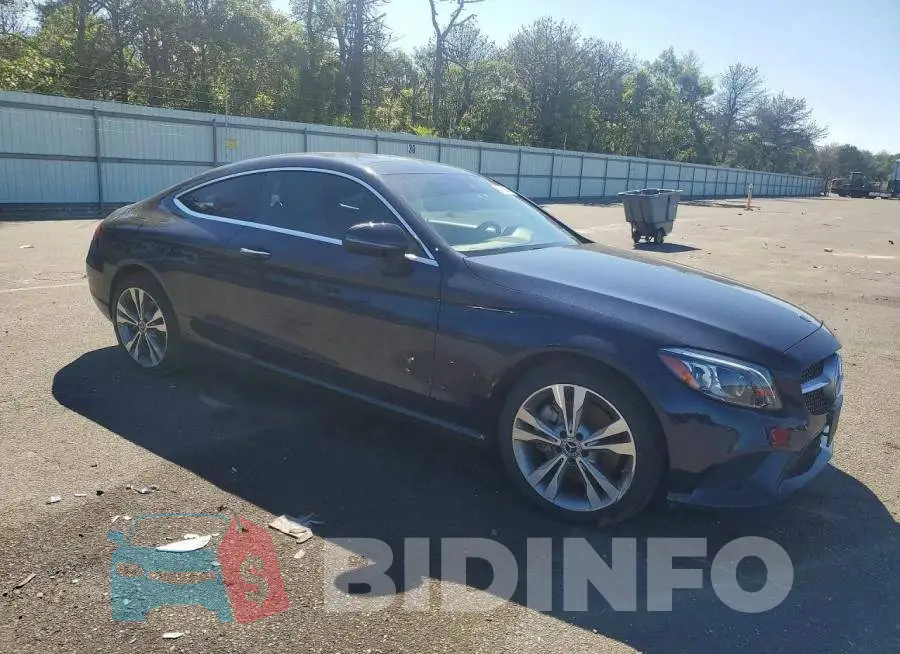 WDDWJ8EB5KF879209 Photo# 4