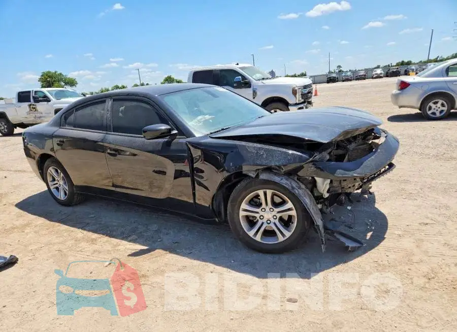 2C3CDXBG3KH673453 Photo# 4