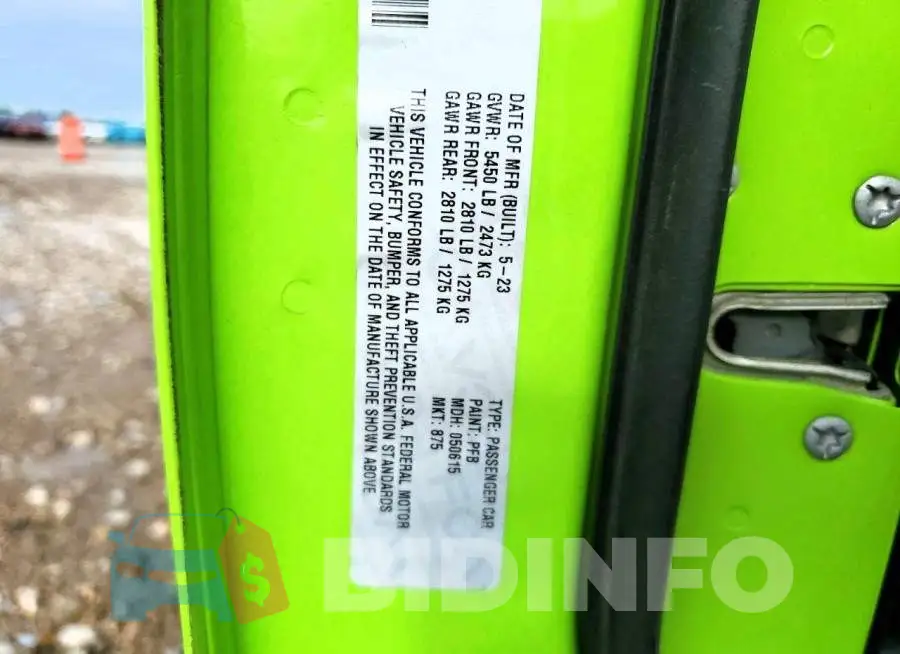 2C3CDXGJ0PH588680 Photo# 13