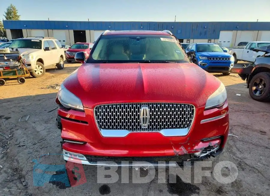 5LM5J7XC8LGL06864 Photo# 5