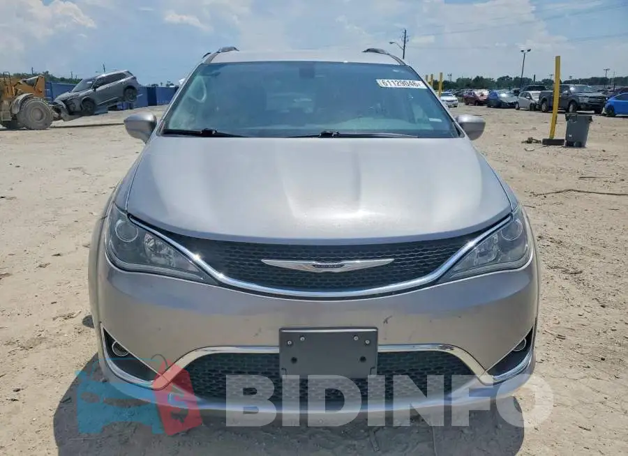 2C4RC1BG0LR271584 Photo# 5