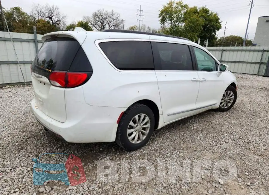 2C4RC1BG1HR565714 Photo# 3