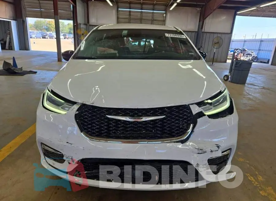 2C4RC1BG7SR517125 Photo# 5