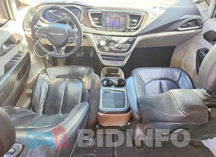 2C4RC1EG6HR608391 Photo# 8