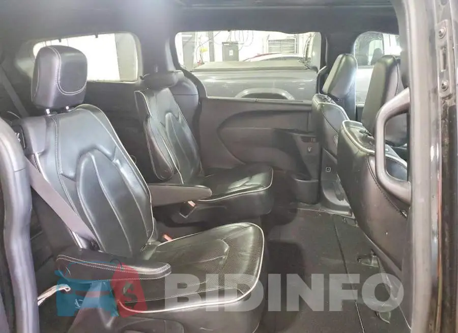 2C4RC1GG7KR714000 Photo# 11