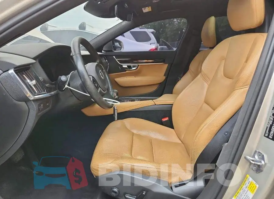 LVY982AK6JP016006 Photo# 7