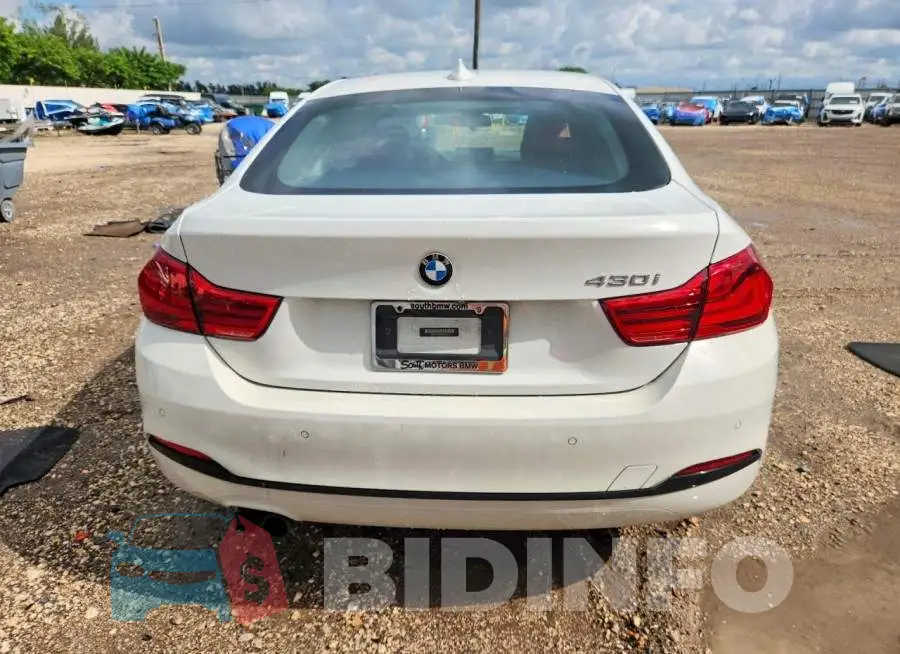 WBA4J1C58KBU67344 Photo# 6