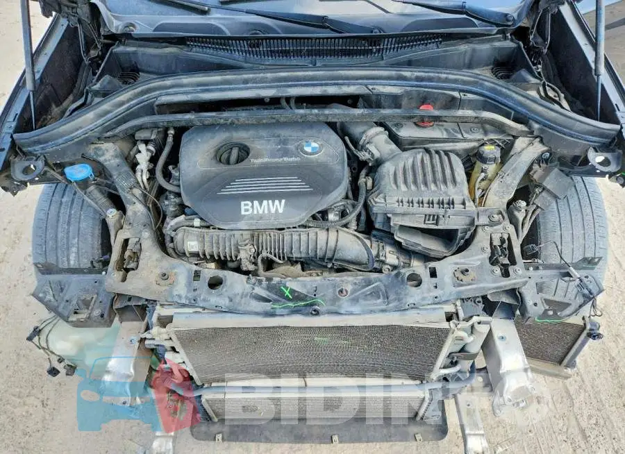 WBXHU7C33HP924945 Photo# 12
