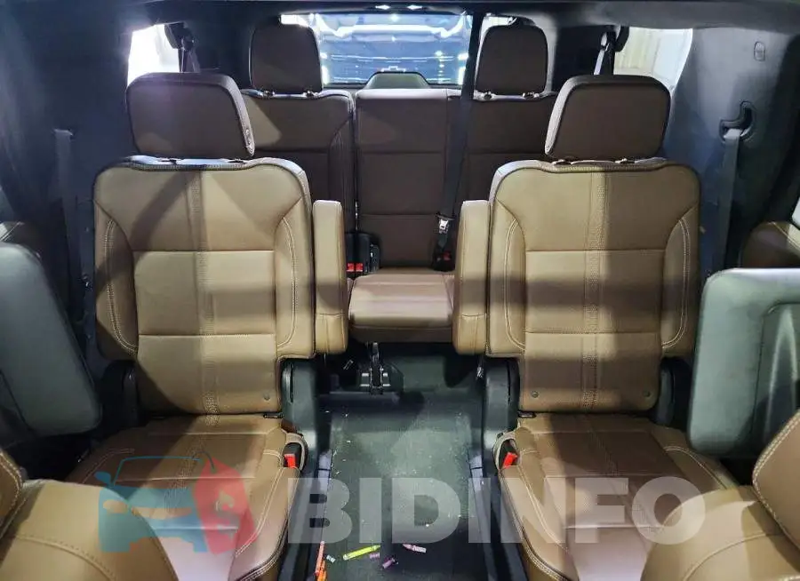 1GNS6TRL1SR117226 Photo# 10