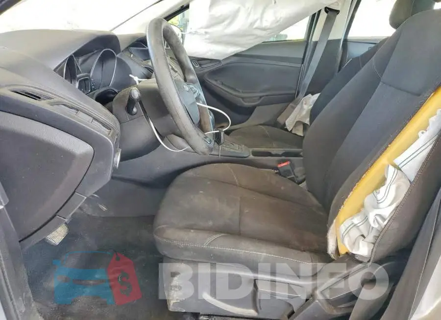 1FADP3E28JL274741 Photo# 7