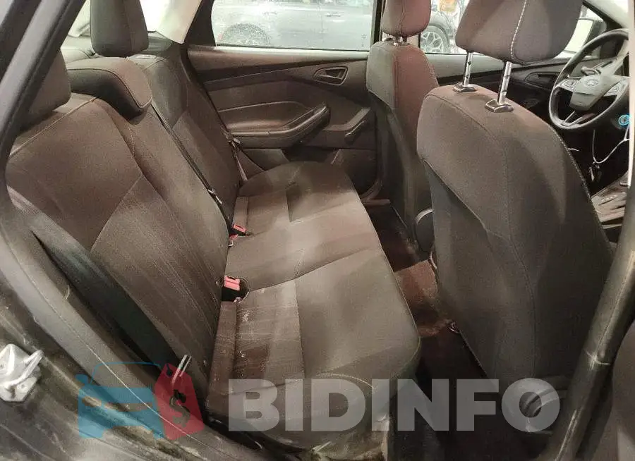 1FADP3E2XHL271009 Photo# 10