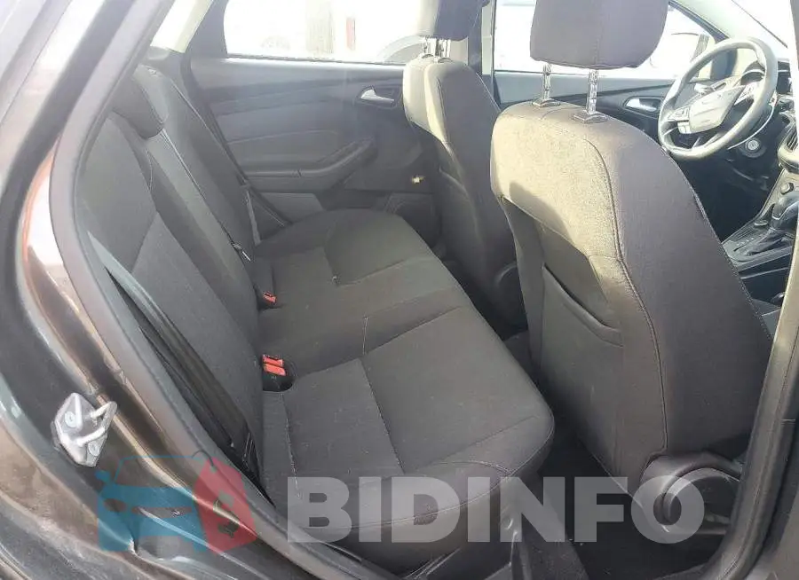 1FADP3F24HL326567 Photo# 10
