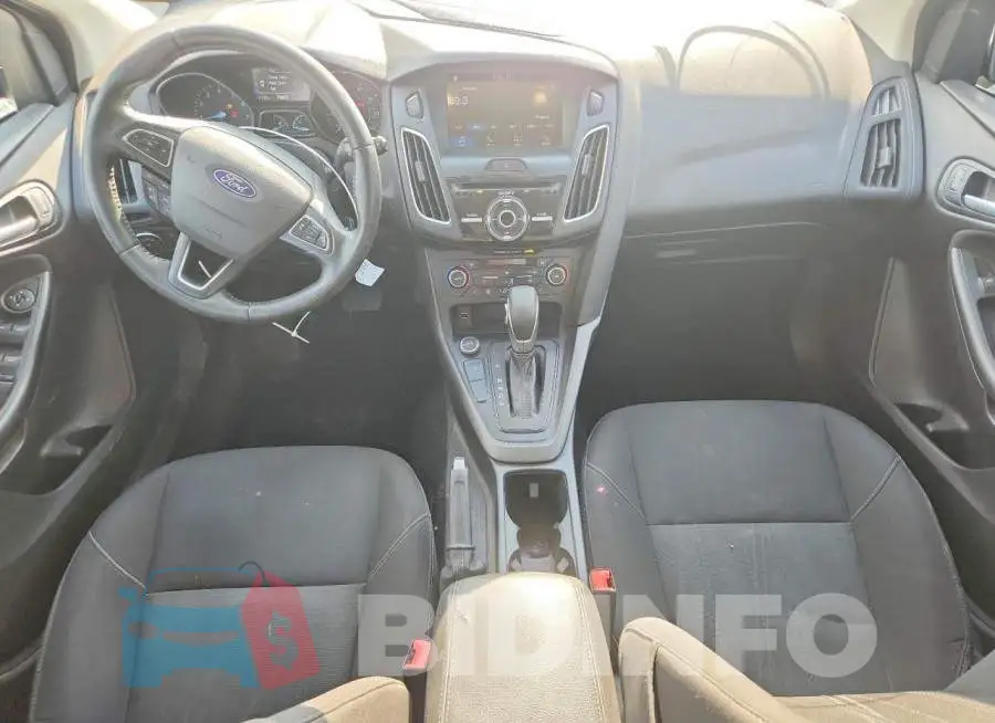 1FADP3M23HL213535 Photo# 8