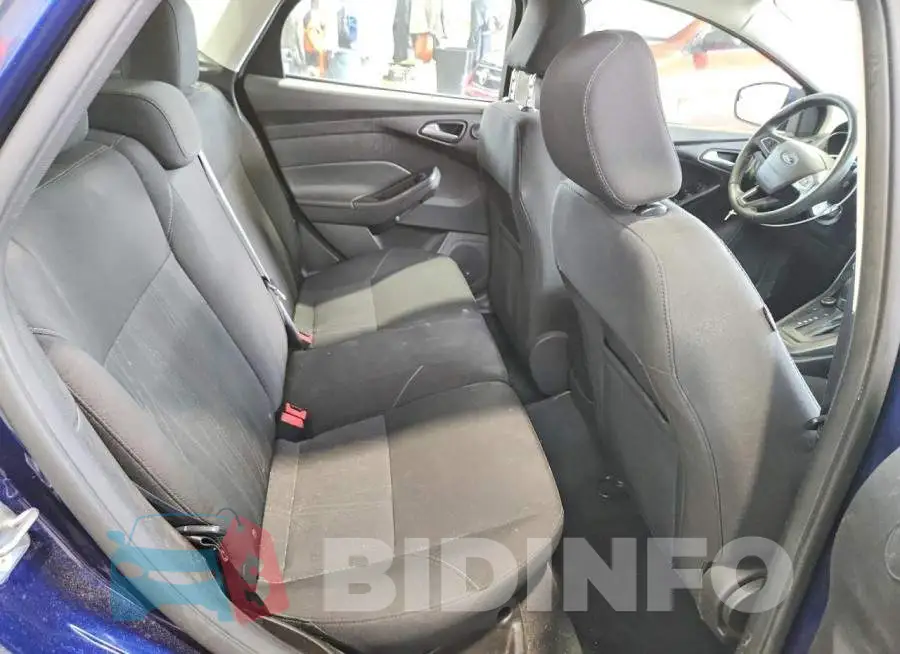 1FADP3M23HL213535 Photo# 10
