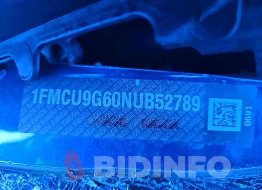 1FMCU9G60NUB52789 Photo# 12