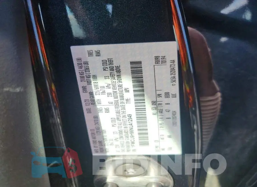 1FMCU9H98NUA12949 Photo# 13