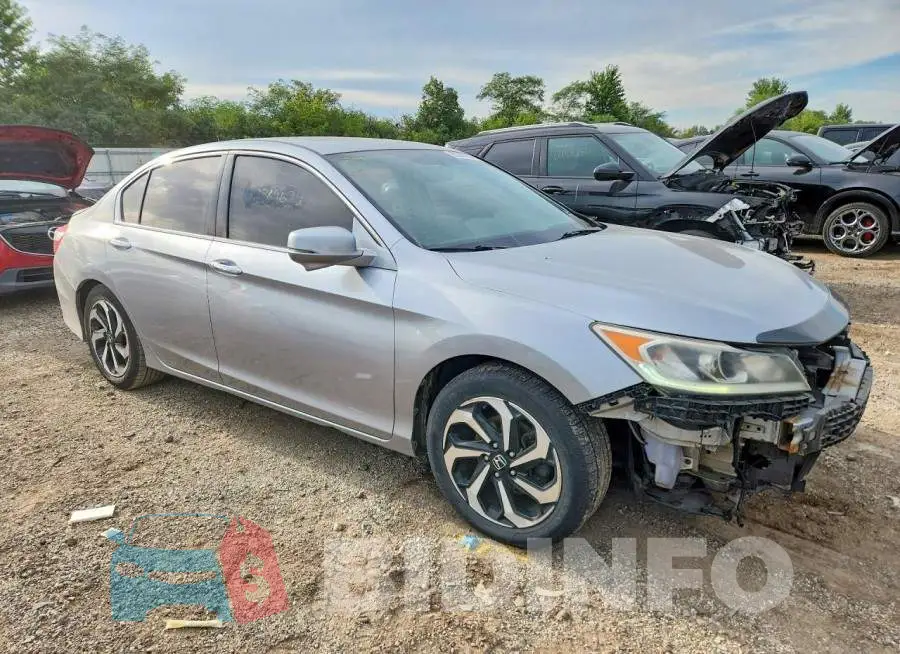 1HGCR2F85HA137518 Photo# 4