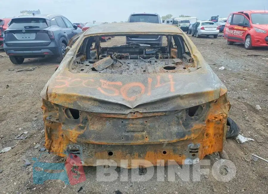 1HGCV1F41KA137025 Photo# 6
