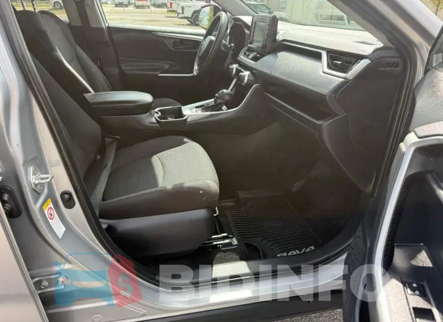2T3F1RFV6KW008021 Photo# 5