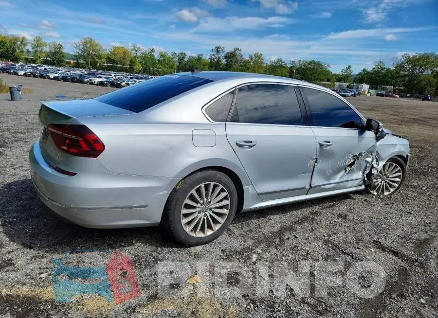 1VWBT7A34HC033897 Photo# 3