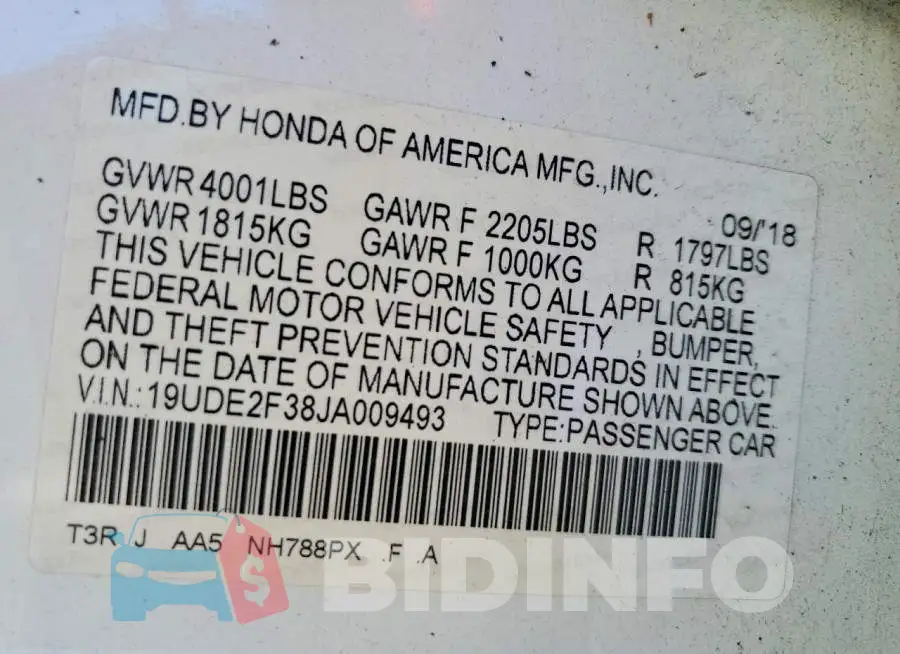 19UDE2F38JA009493 Photo# 12