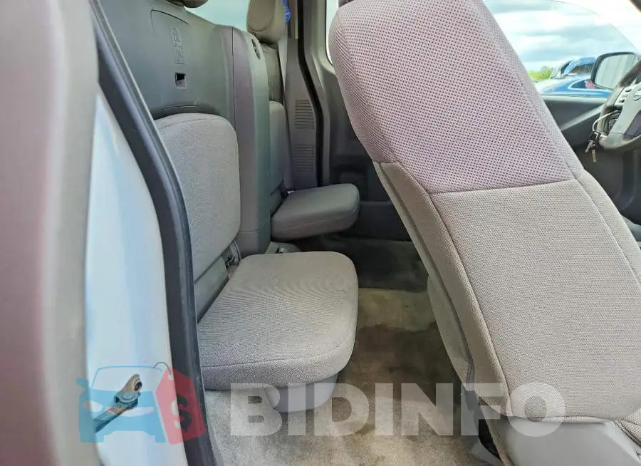 1N6BD0CT4JN763157 Photo# 10
