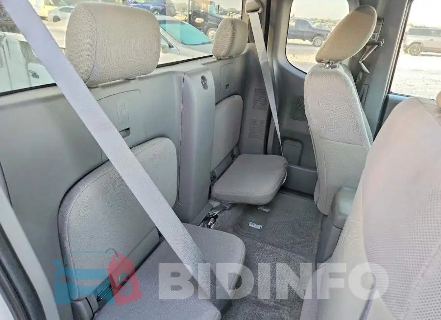 1N6BD0CT5JN705848 Photo# 10