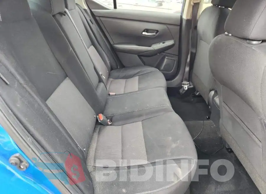 3N1AB8CV2LY215218 Photo# 10