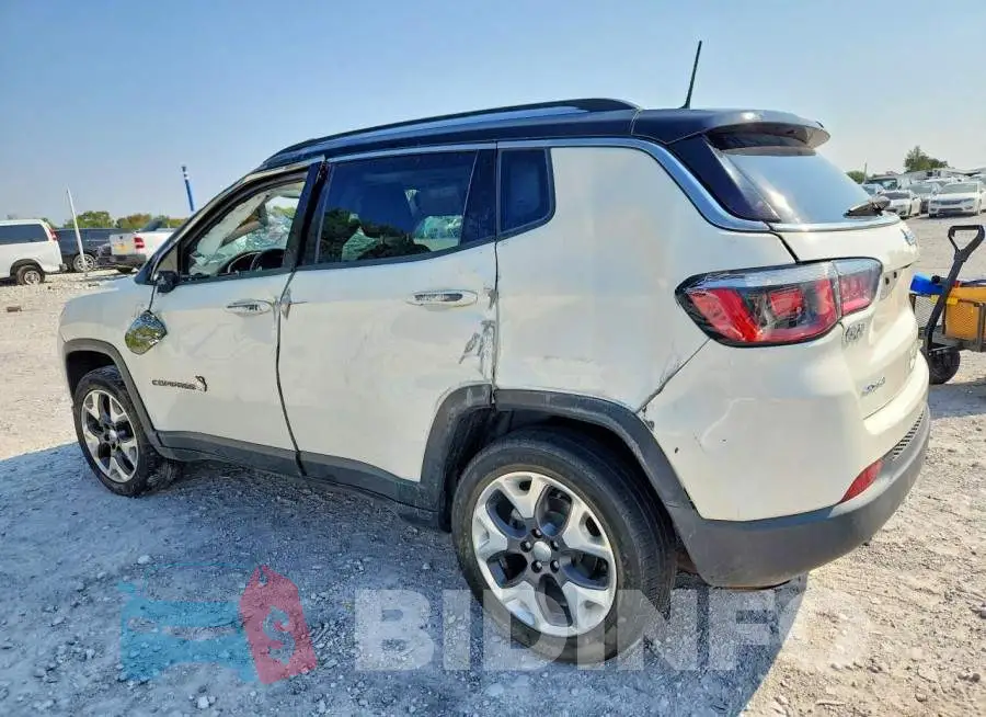 3C4NJDCB6LT203635 Photo# 2