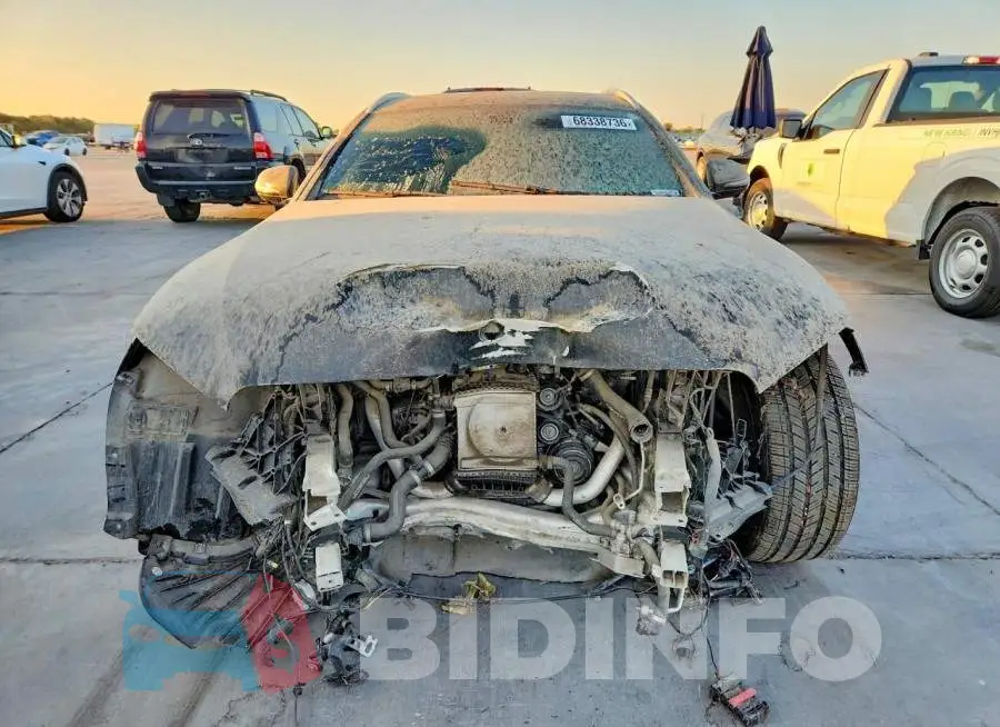 WDDZH6JB6KA691086 Photo# 5