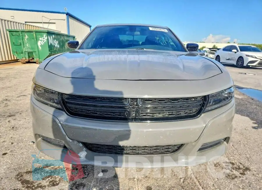 2C3CDXBG3PH700139 Photo# 5