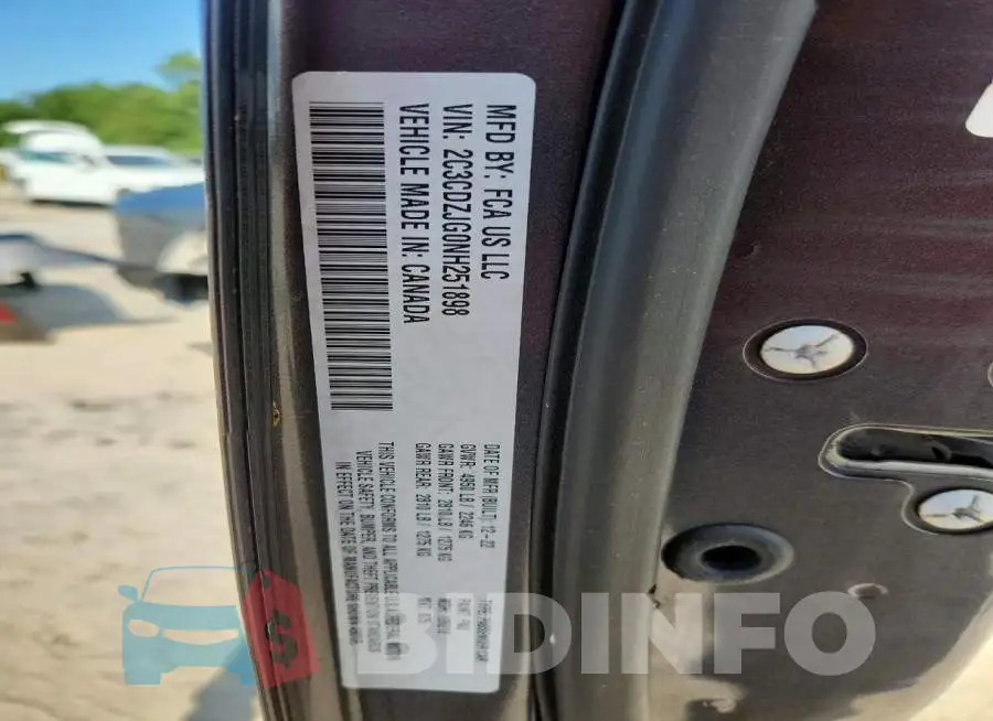 2C3CDZJG0NH251898 Photo# 13