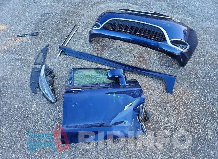 2C4RC1FG2JR129017 Photo# 13