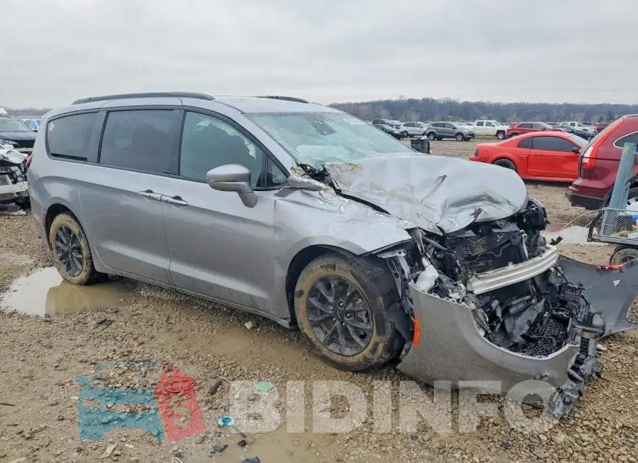 2C4RC1FG3MR513053 Photo# 4