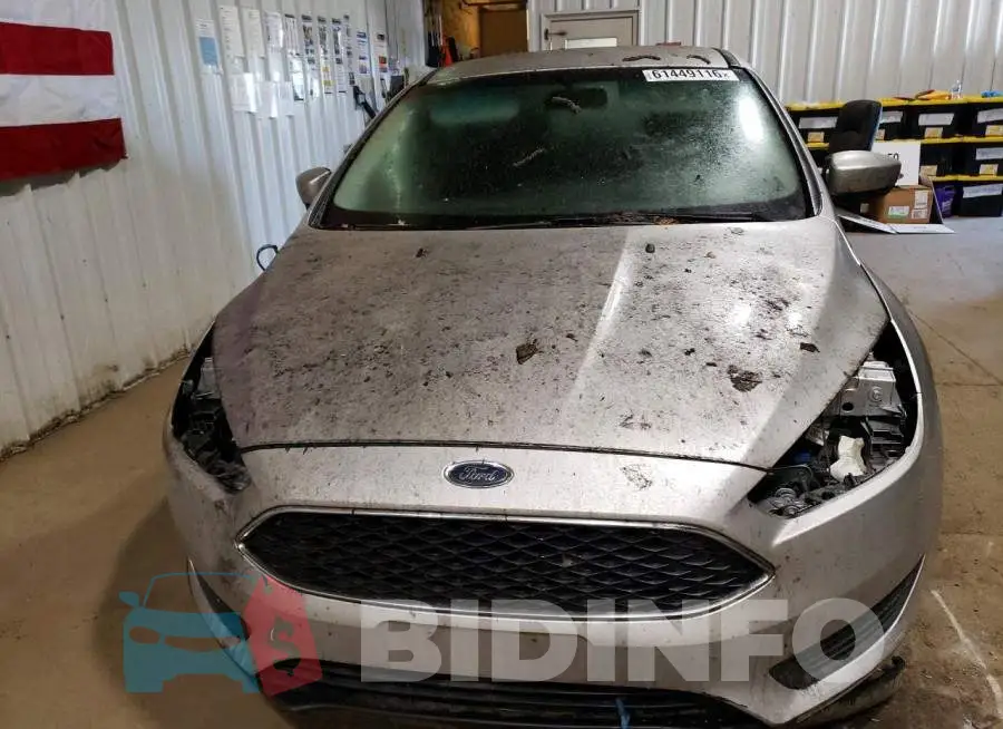 1FADP3F2XJL329107 Photo# 5