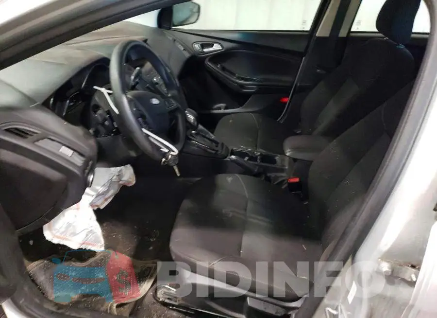 1FADP3F2XJL329107 Photo# 7