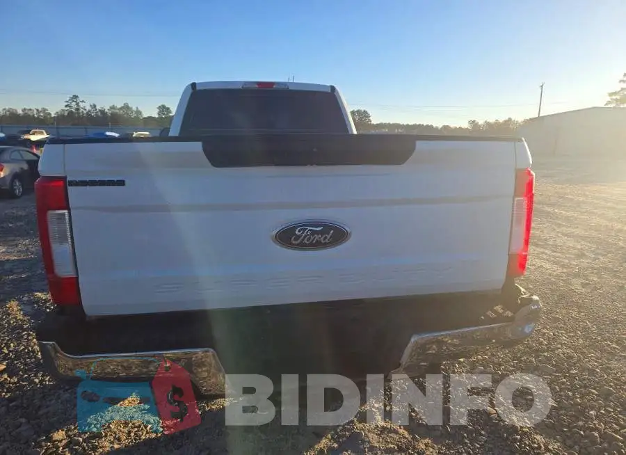 1FT7W2BT4JEB50245 Photo# 6