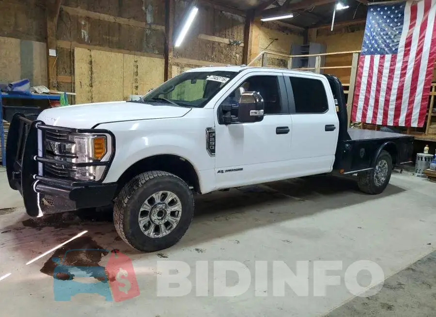 1FT7W2BT5JEB22776 Photo# 1