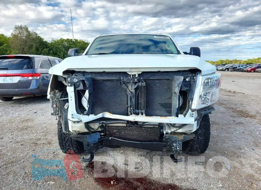 1N6BA1F34HN574335 Photo# 5