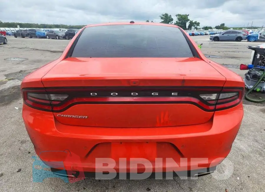2C3CDXBG2LH217543 Photo# 6