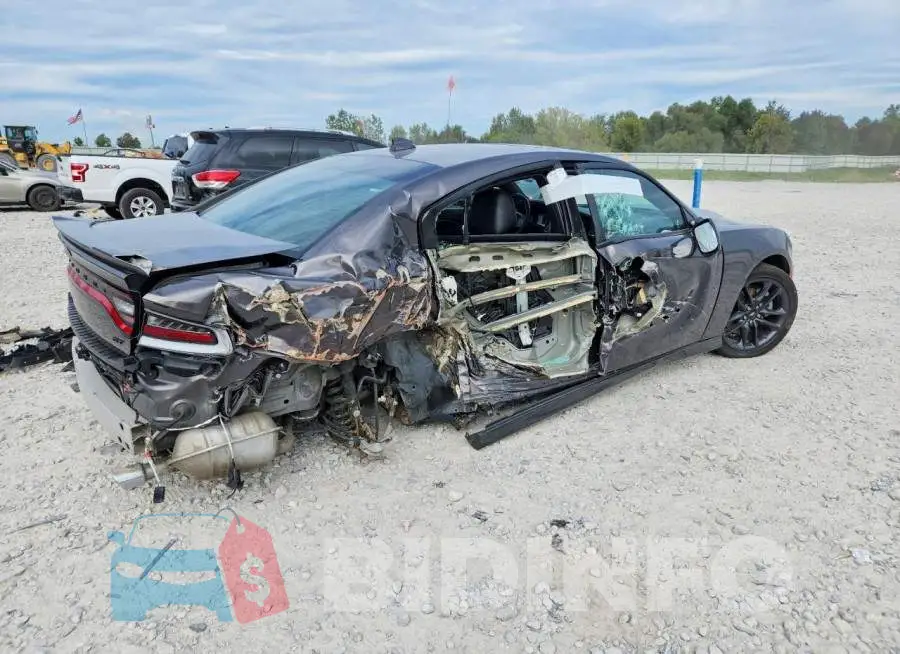 2C3CDXMG8PH537355 Photo# 3