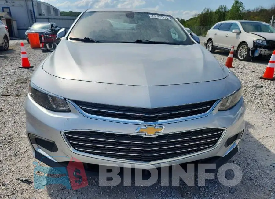 1G1ZD5ST0JF201923 Photo# 5