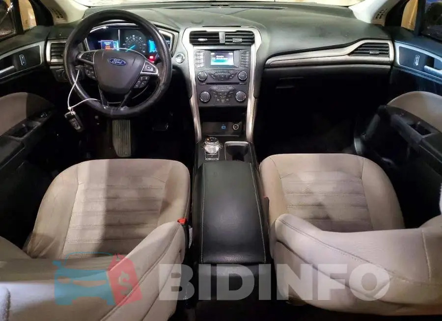 3FA6P0UU0HR308421 Photo# 8