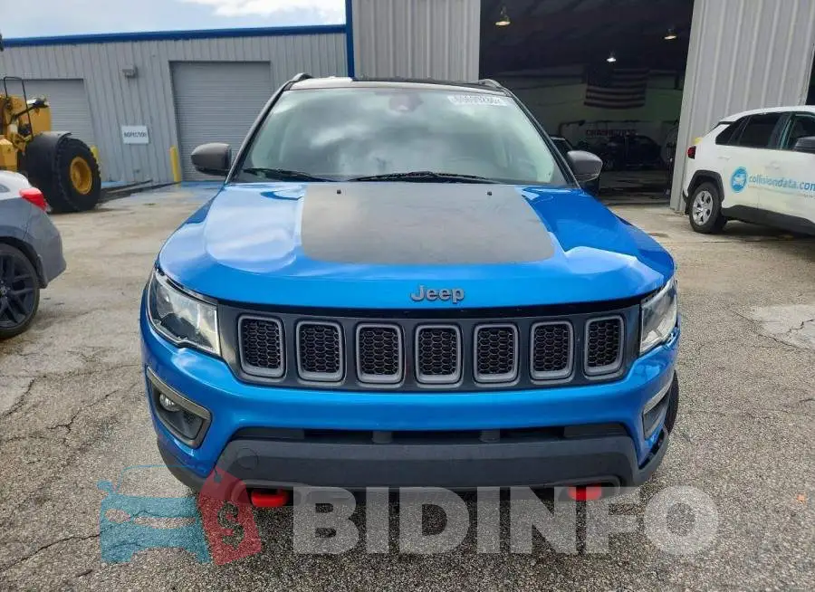 3C4NJDDB3LT223615 Photo# 5