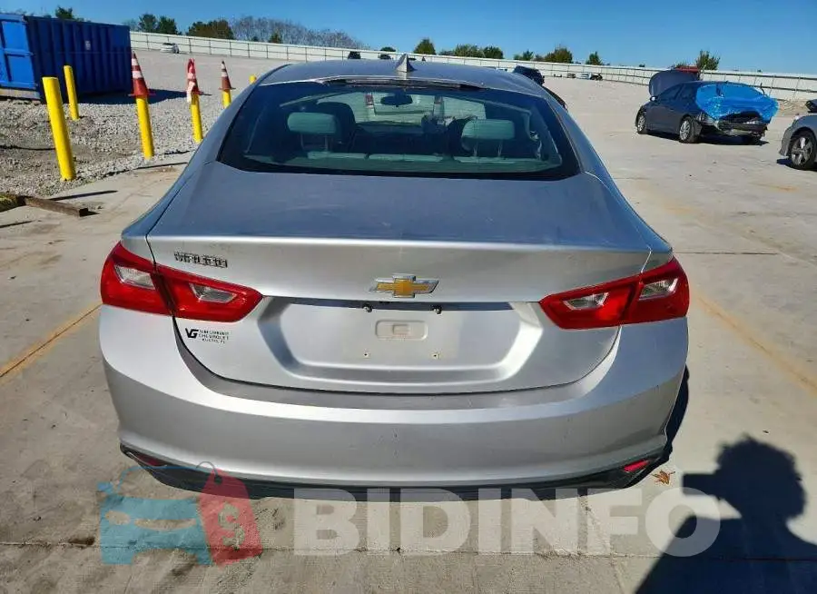 1G1ZB5ST2HF163692 Photo# 6