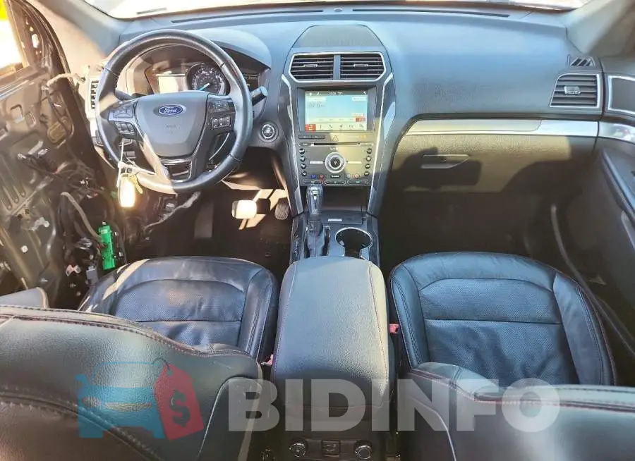1FM5K8GT6HGD94858 Photo# 8