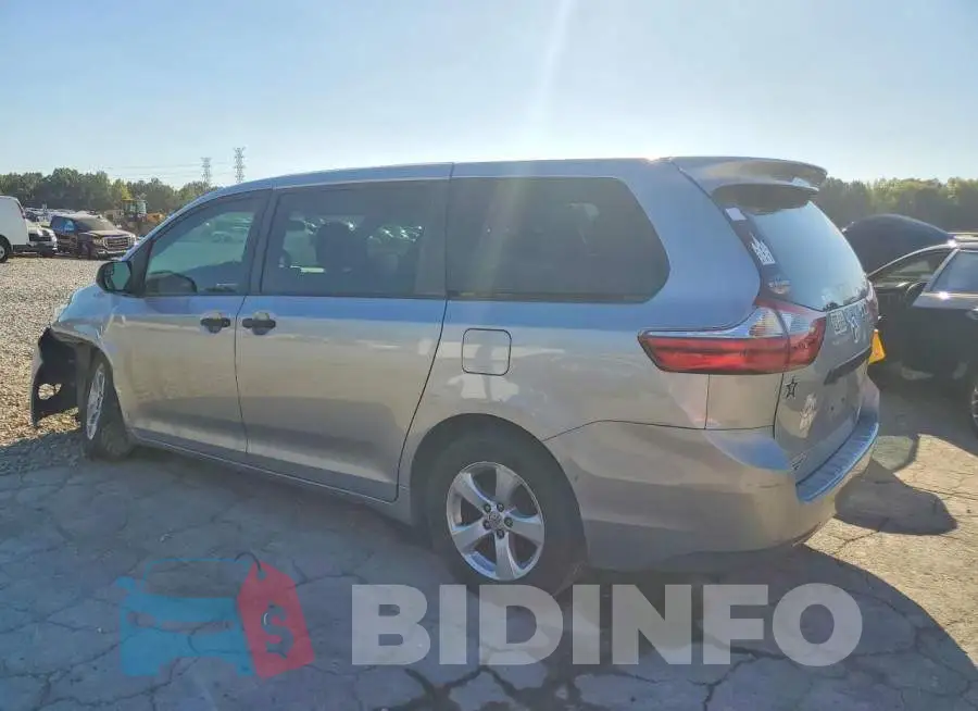 5TDZZ3DC6HS859427 Photo# 2